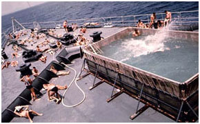 Piscine dans le Pacifique, 
entre Panama et les Marquises